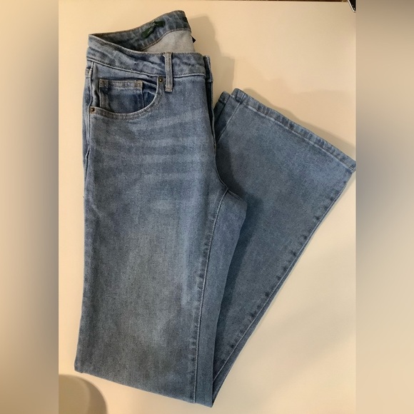 Wild Fable Size 3 Low Rise Flare Women's Jeans Preloved - Picture 1 of 5
